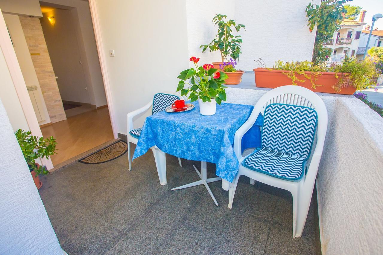 App. Fiorela Hotel Porec Luaran gambar