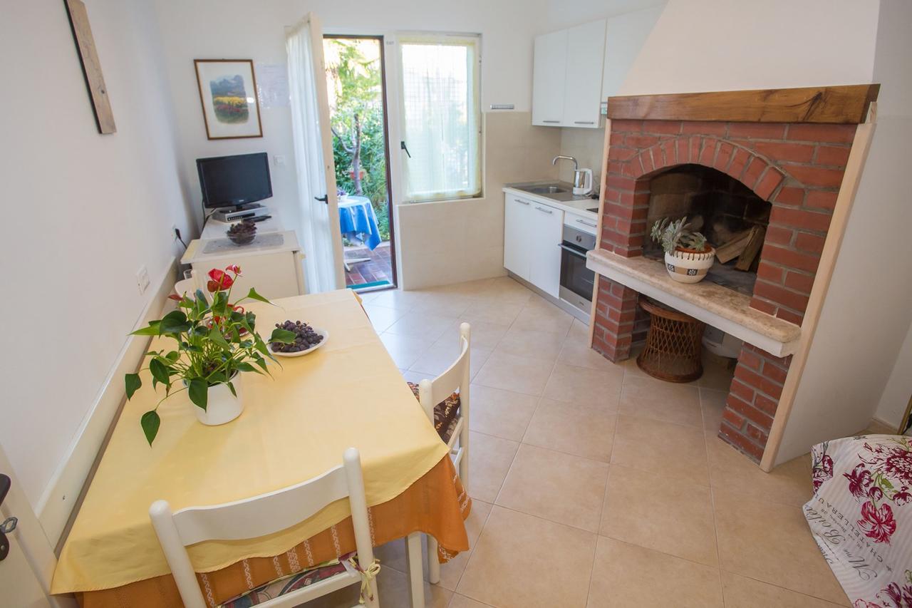 App. Fiorela Hotel Porec Luaran gambar