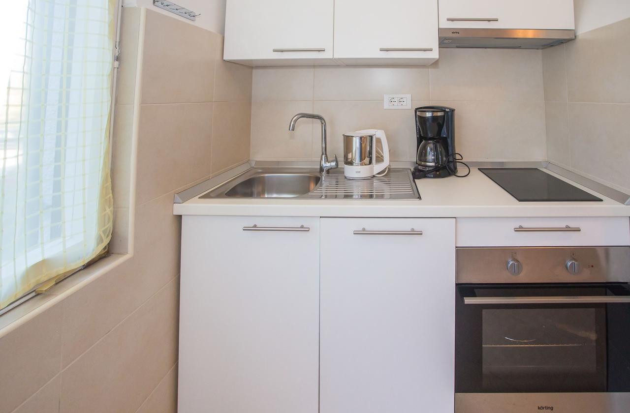 App. Fiorela Hotel Porec Luaran gambar