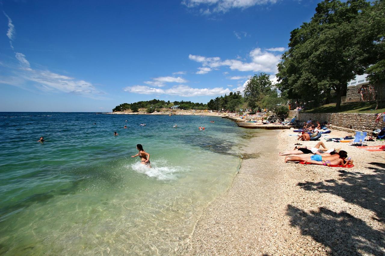 App. Fiorela Hotel Porec Luaran gambar